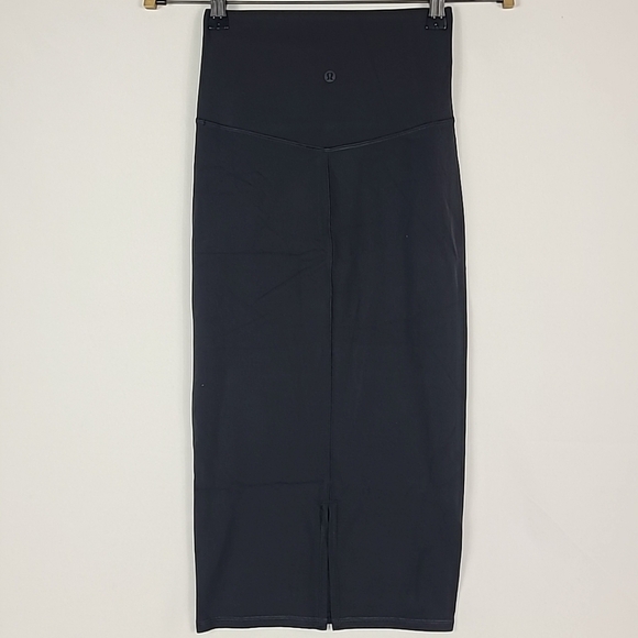 NWT Lululemon Nulu ™ Slim-Fit HR Skirt Size 4 Black - Picture 4 of 6